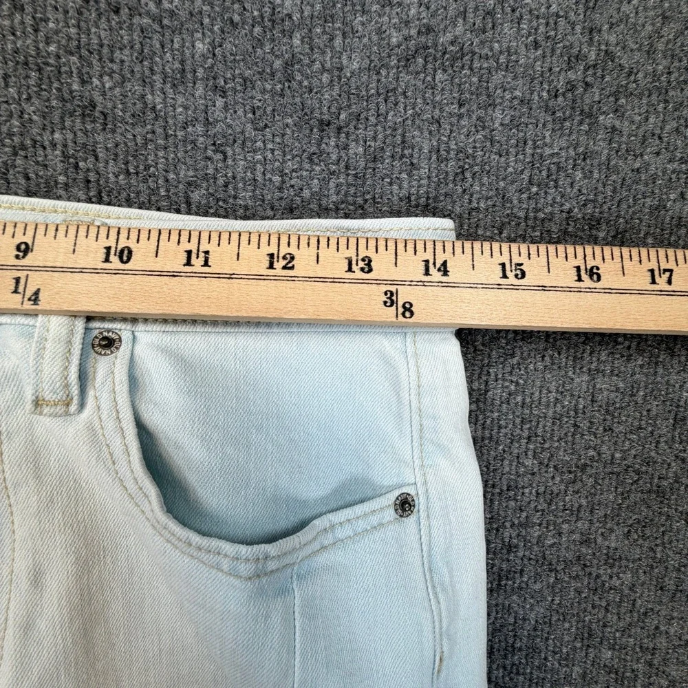 Old Navy High Rise Baggy Barrel Leg Jeans Womens 2 Light‎ Wash Blue Seam Detail
